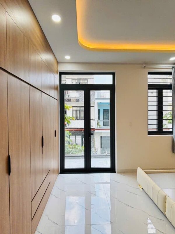 BÁN NHÀ ĐÔNG HÒA 4 TẦNG – GẦn LÀNG ĐẠi HỌC – 5PN – ĐƯỜNG RỘNG 7m