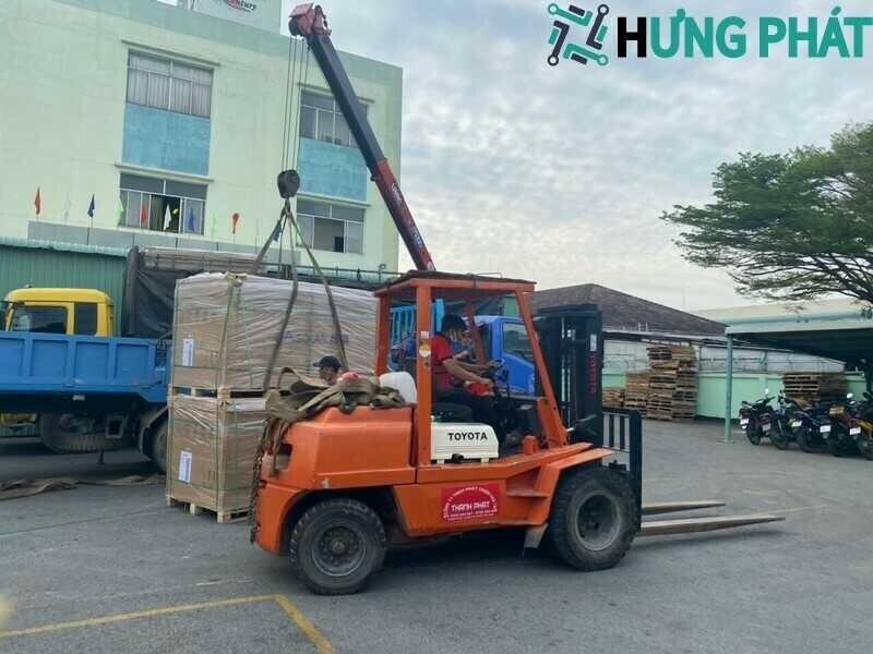 Dịch vụ Bốc Xếp tại Bình Dương - Công Ty Hưng Phát - 1