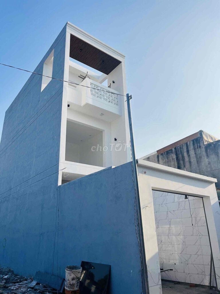 Nhà Lầu Xây Tâm Huyết Kiên Cố Bình Nhâm 3 PN
