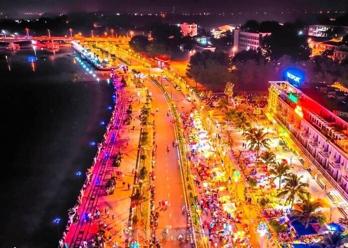 Phố đi bộ Bạch Đằng tại Bình Dương