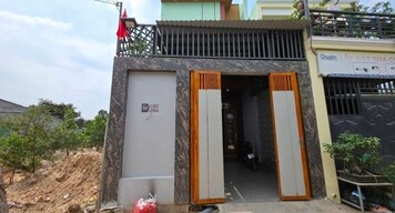 Nhà Dĩ An Khu Dân Cư Gần Ngã tư Chiêu Liêu, Gần Chợ Đông Thành 500m, 4P Ngủ