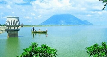 Hồ Dầu Tiếng